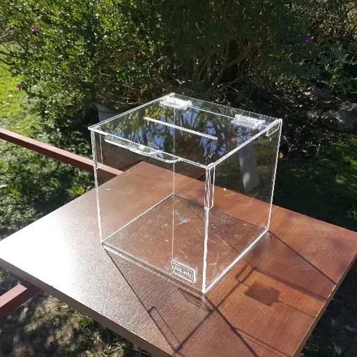 Urna para Sorteos o Sugerencias